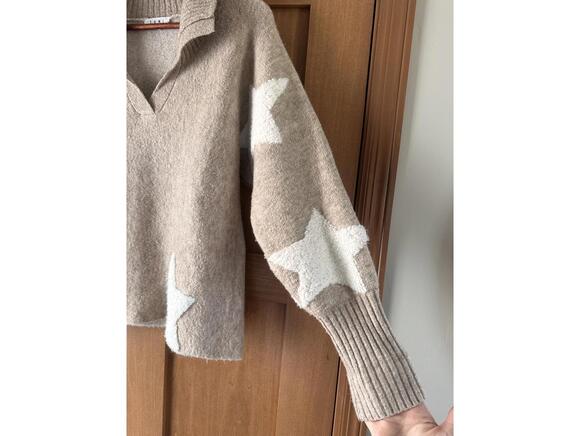THML Tan Star Design V-Neck Collared Soft Knit Sweater Women’s size Large - Picture 3 of 10